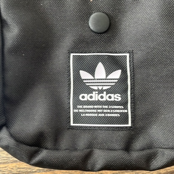 NWT adidas cross body bag. - Picture 2 of 4